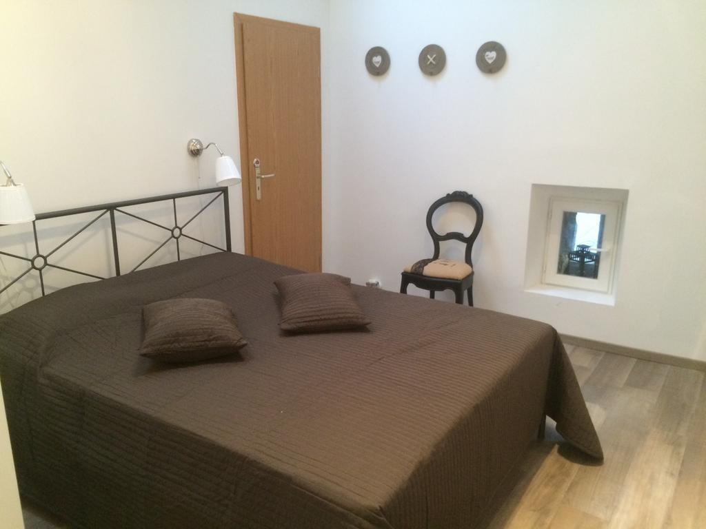 Gite Le Bol D'Air Puilly-et-Charbeaux Quarto foto